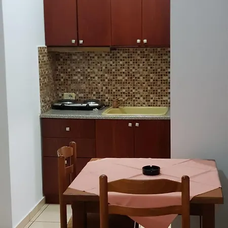 Ξενοδοχείο Klejdi *